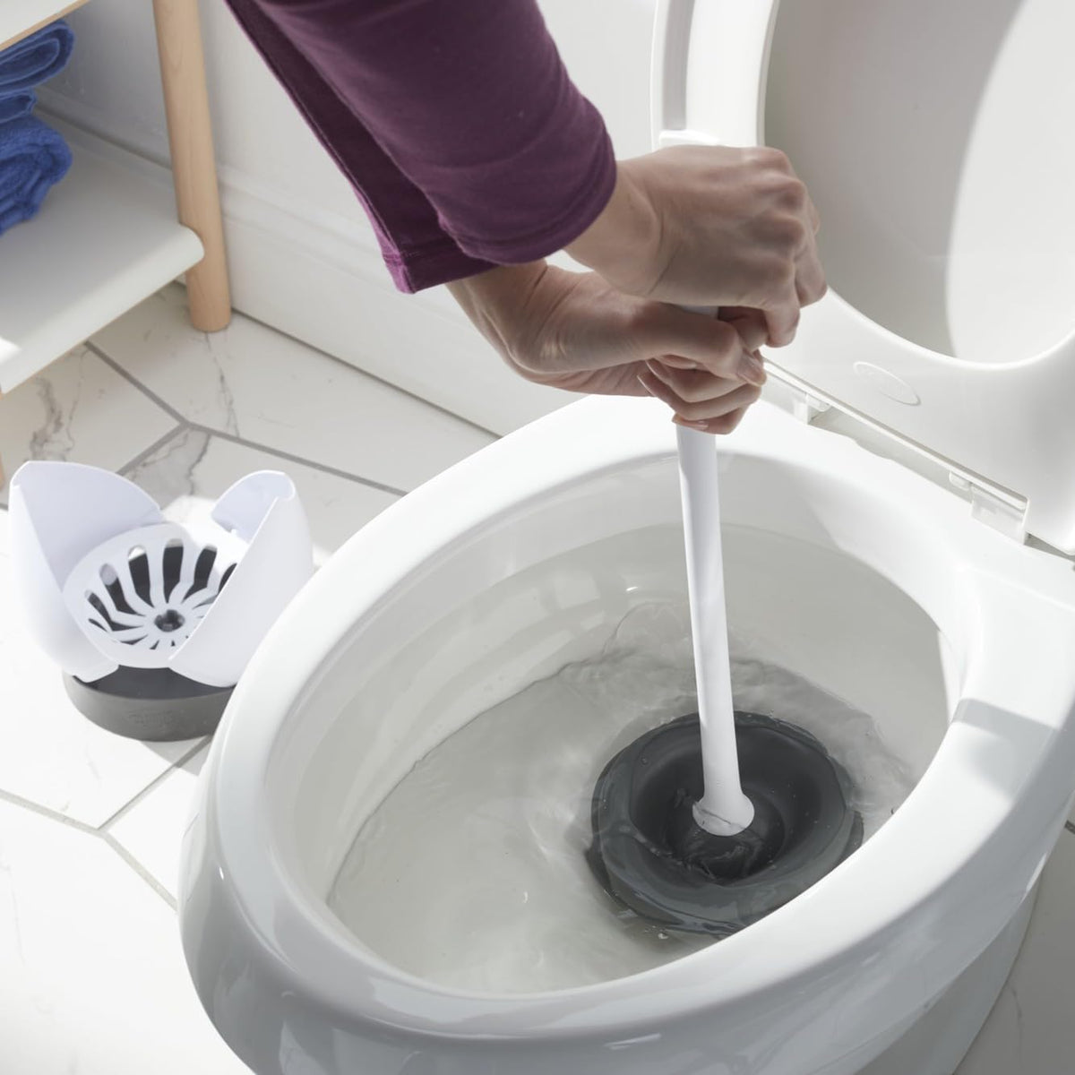 Heavy-Duty Toilet Plunger with Hideaway Holder, White E203282