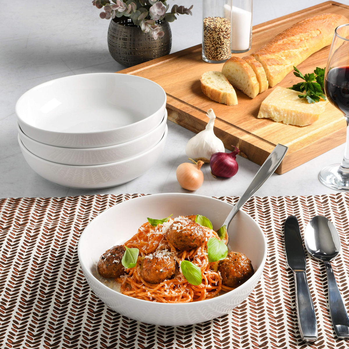4-Piece 41oz Porcelain Ceramic Salad Bowls Set White S508184