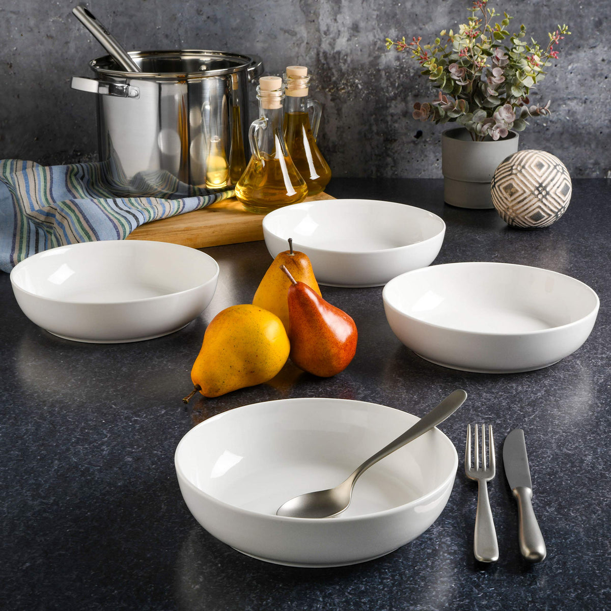 4-Piece 41oz Porcelain Ceramic Salad Bowls Set White S508184